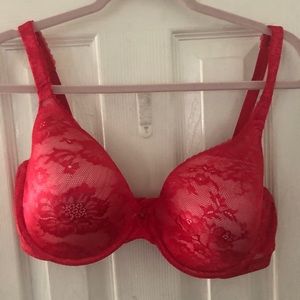 Red lace Victoria’s Secret Bra 38DD